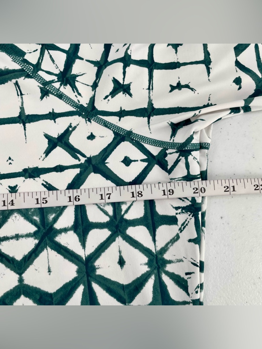 Garnet Hill High Tide White Green Batik Long-Sleeve Half Zip SPF Rashguard Top - Picture 8 of 11